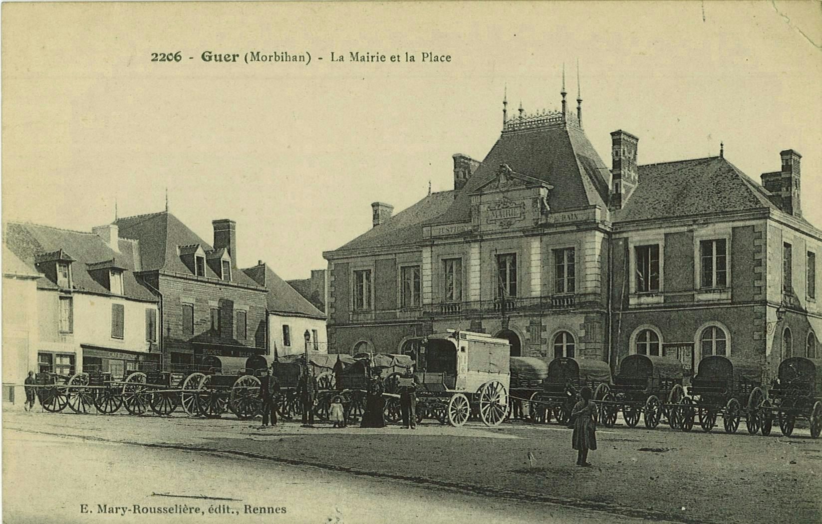 La Mairie et la Place