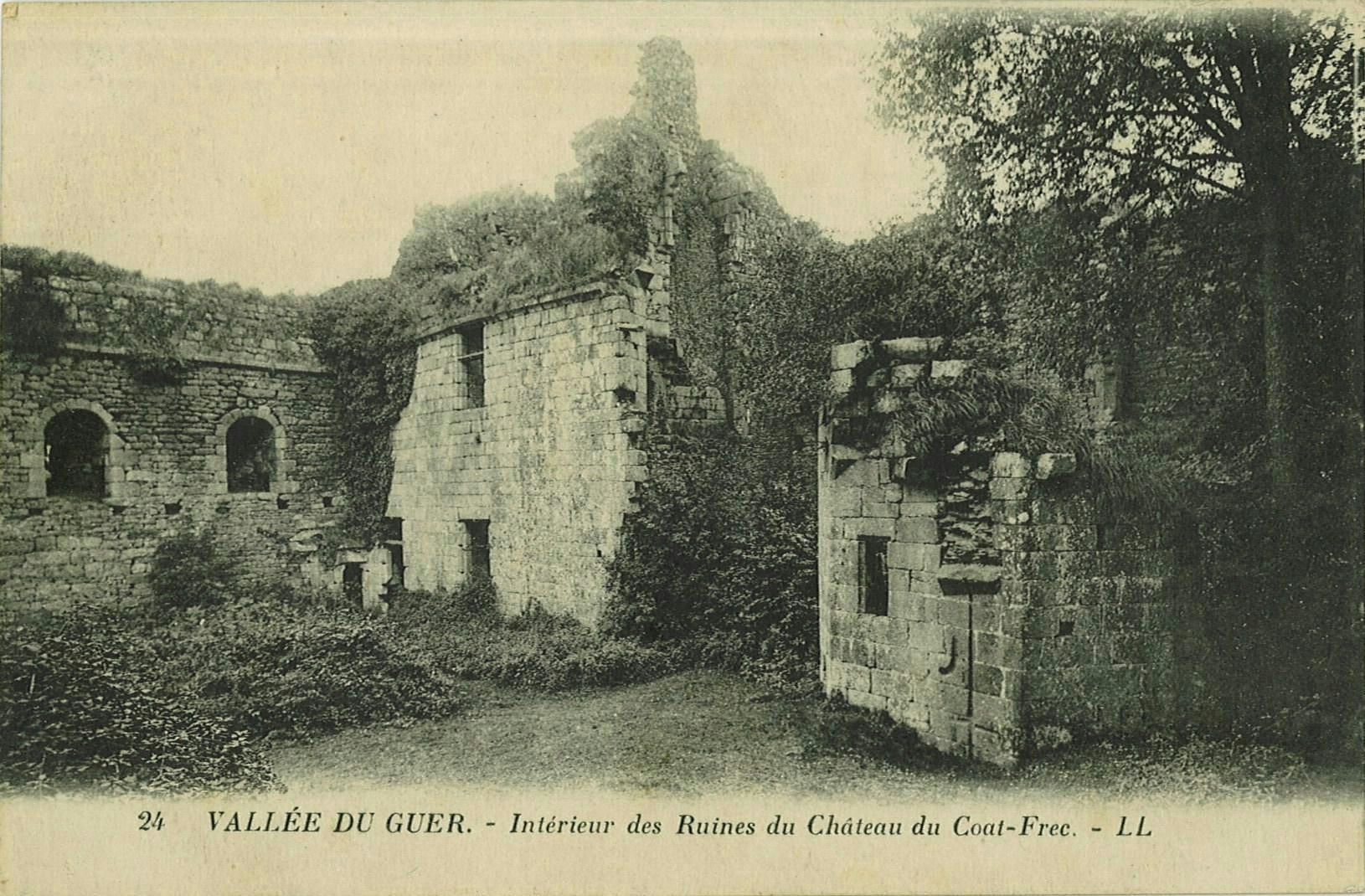 Vallée du Guer - Intérieur des Ruines du Château du Coat-Frec