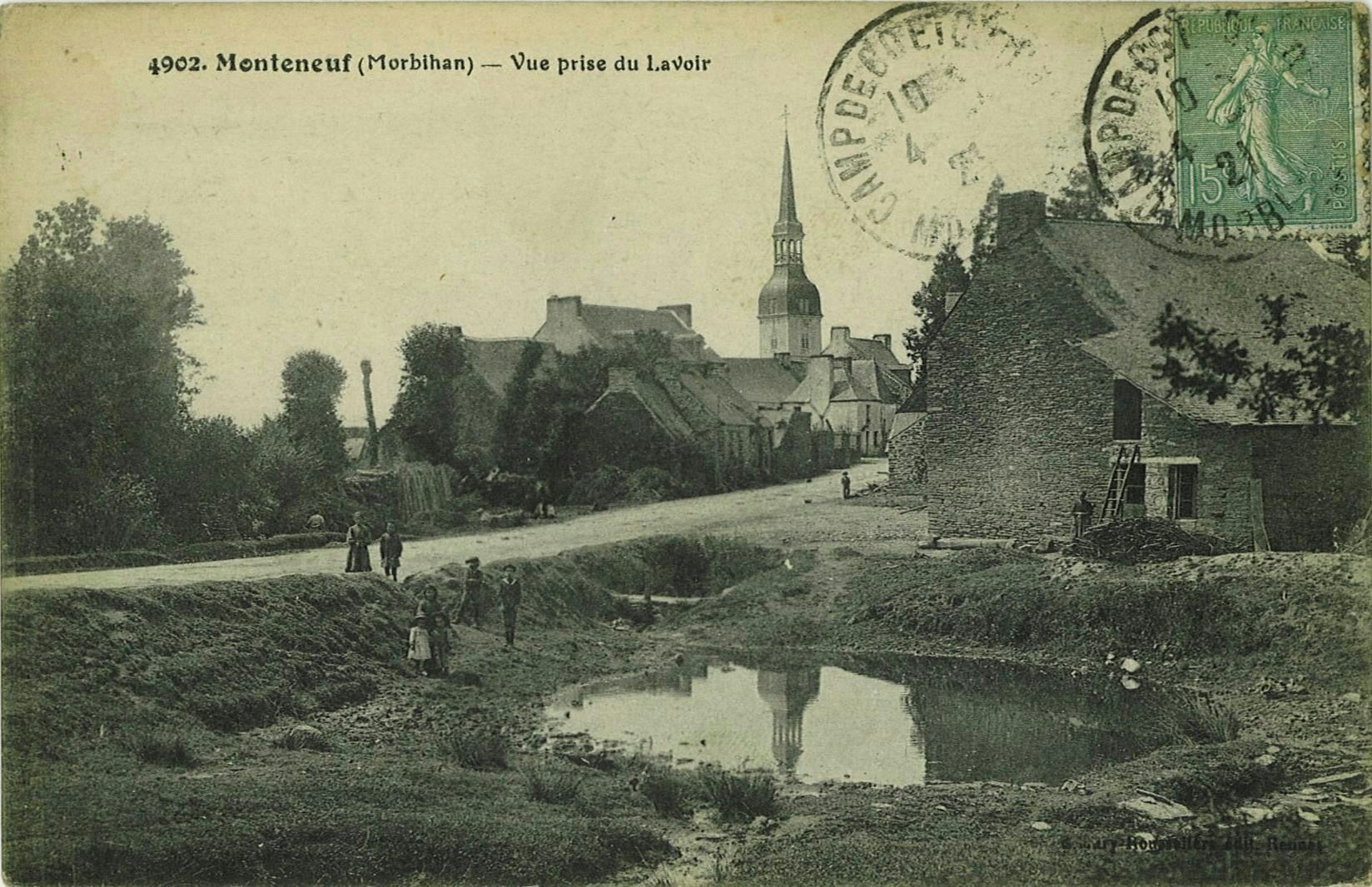 Vue prise du Lavoir