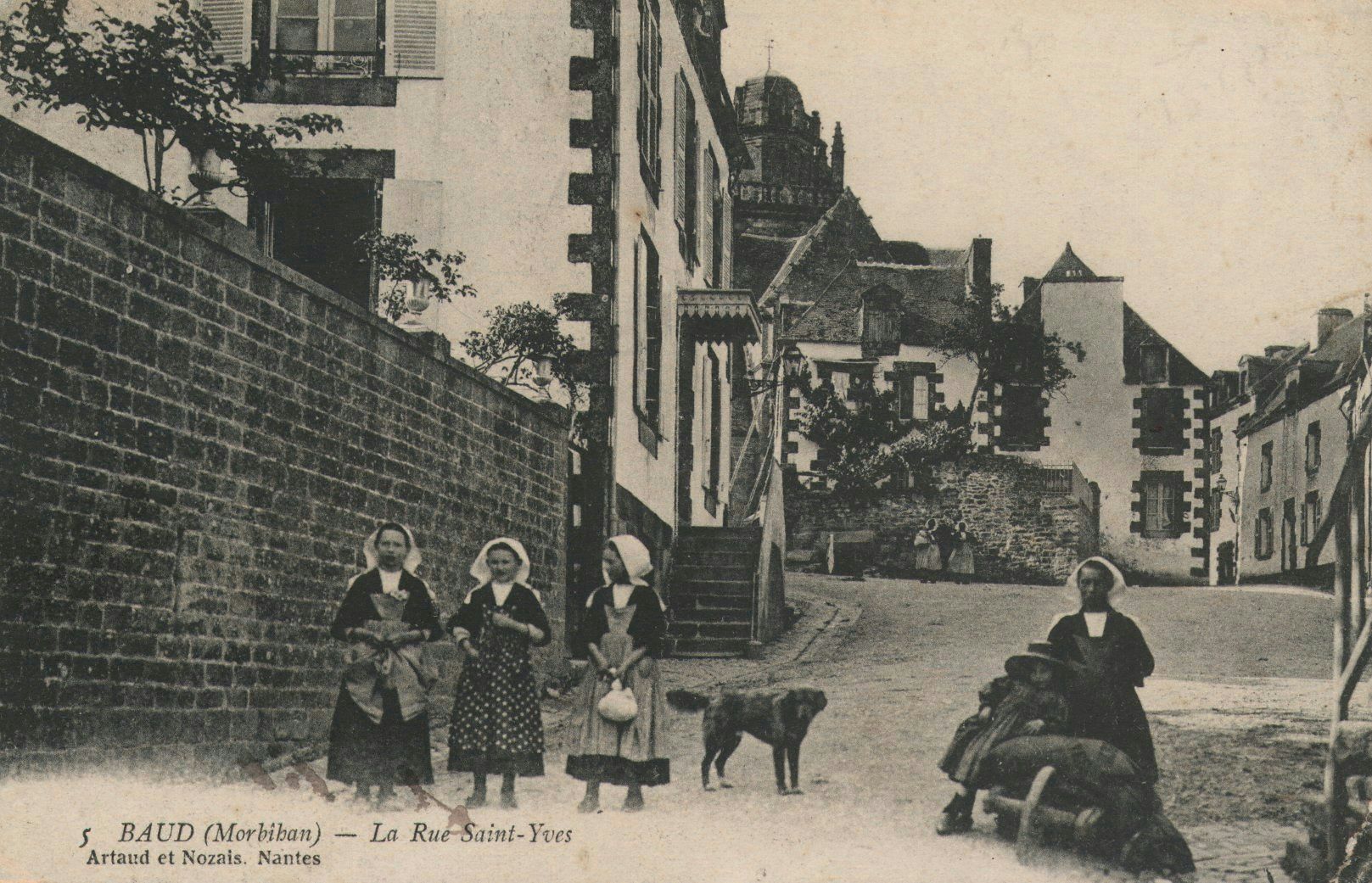La Rue Saint-Yves
