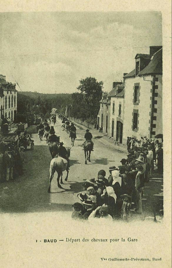 Départ des chevaux pour la Gare