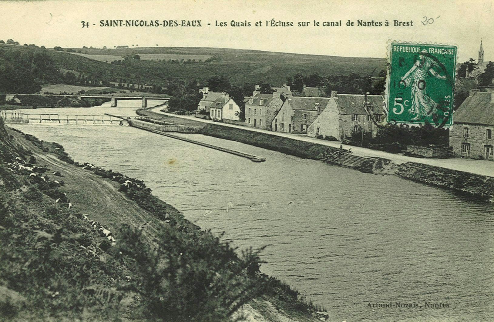Les Quais et l'Ecluse sur le canal de Nantes à Brest