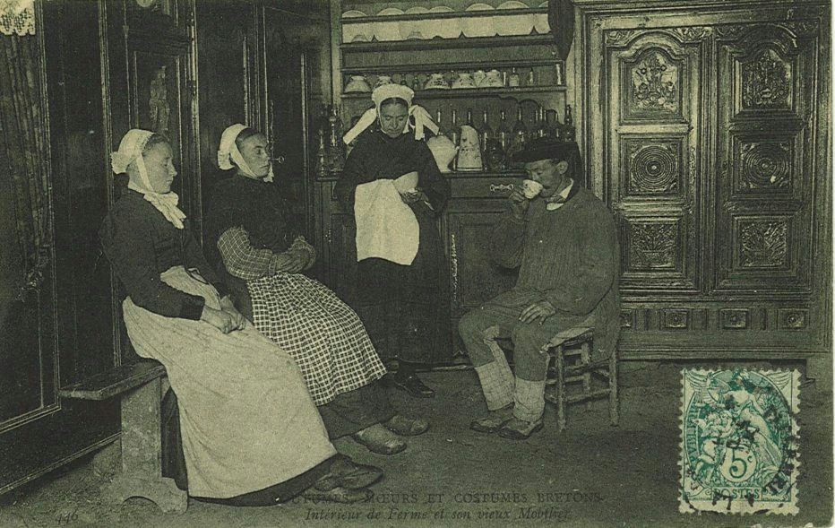 Intérieur de Ferme et son vieux Mobilier