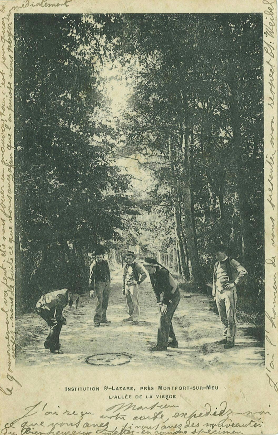 Institution St-Lazare près Montfort-sur-Meu  - L’allée de la vierge