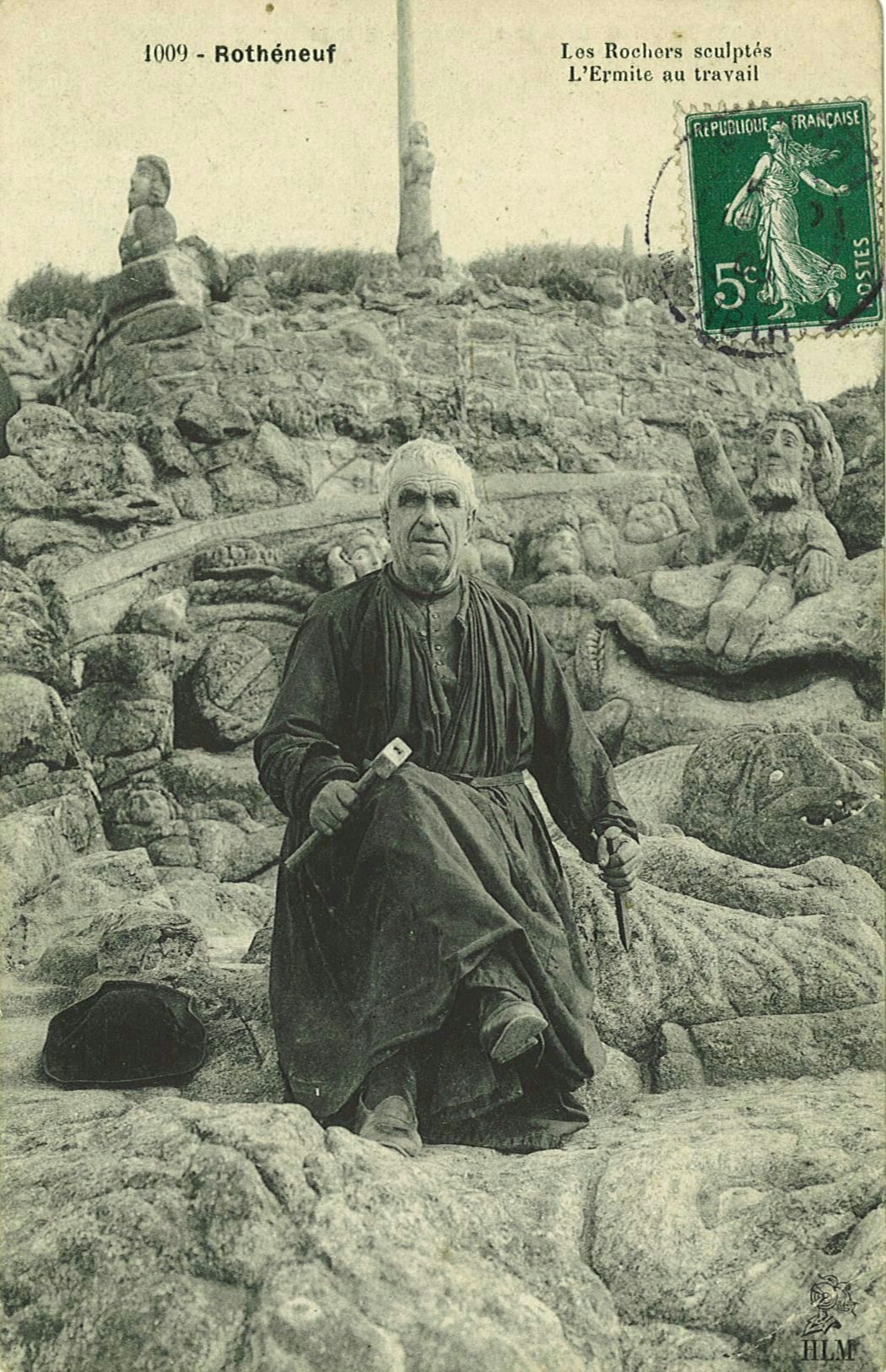 Rothéneuf - Les Rochers sculptés - L'Ermite au travail