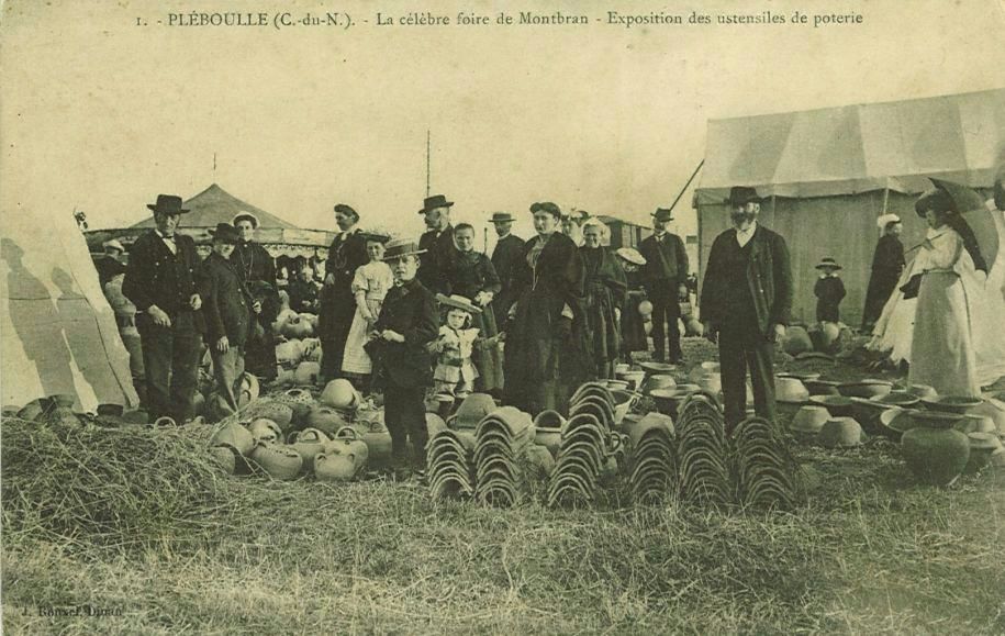 La célèbre foire de Montbran - Exposition des ustensiles de poterie