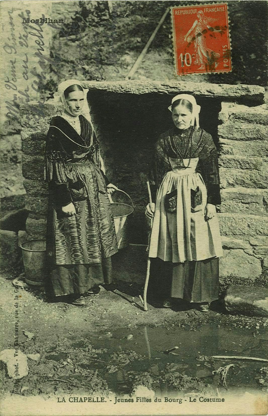 Jeunes Filles du Bourg