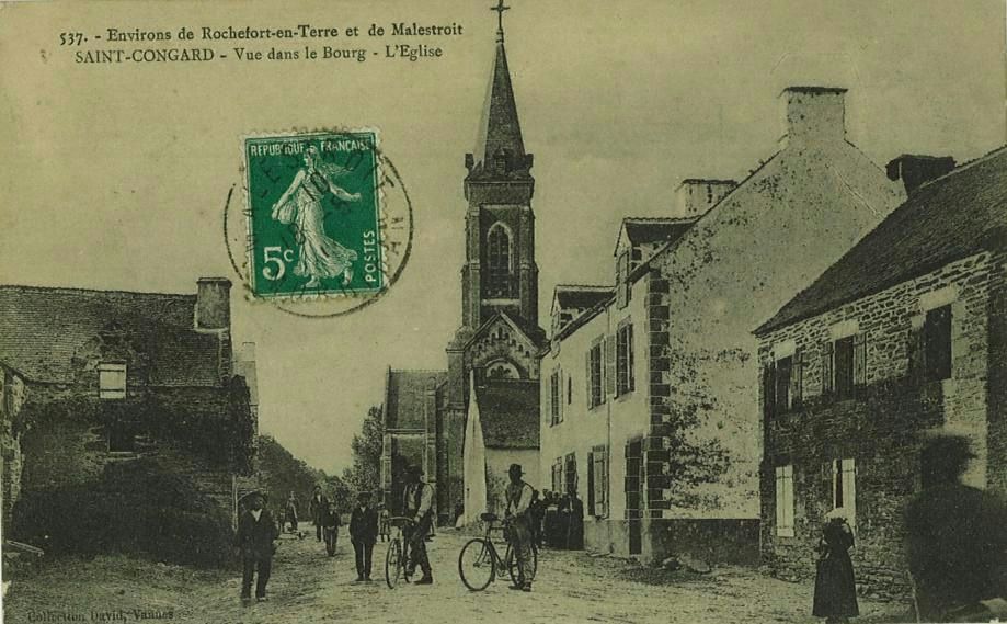 Vue dans le Bourg L'Eglise