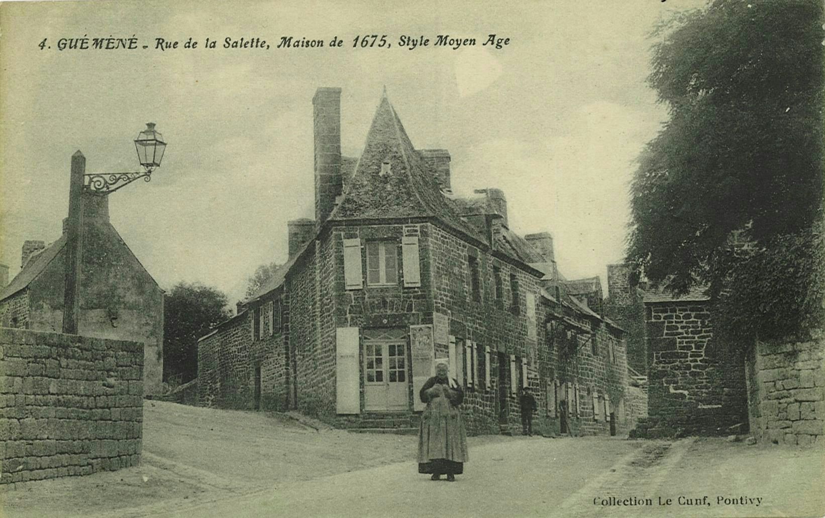 Rue de la Salette, Maison de 1675, Style Moyen Age