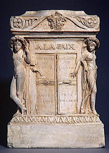 Base d'un monument à la Paix