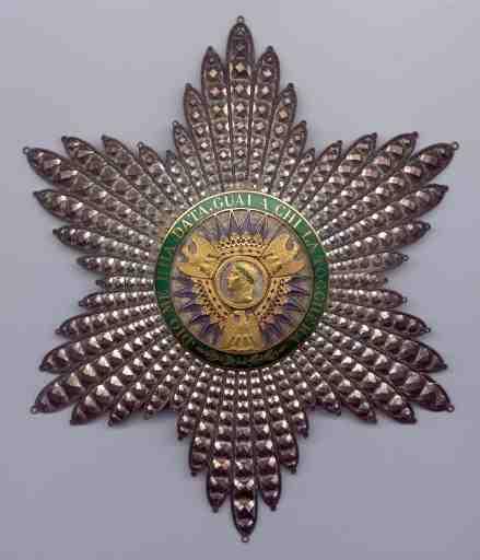 Très grande plaque de manteau de la Couronne de Fer