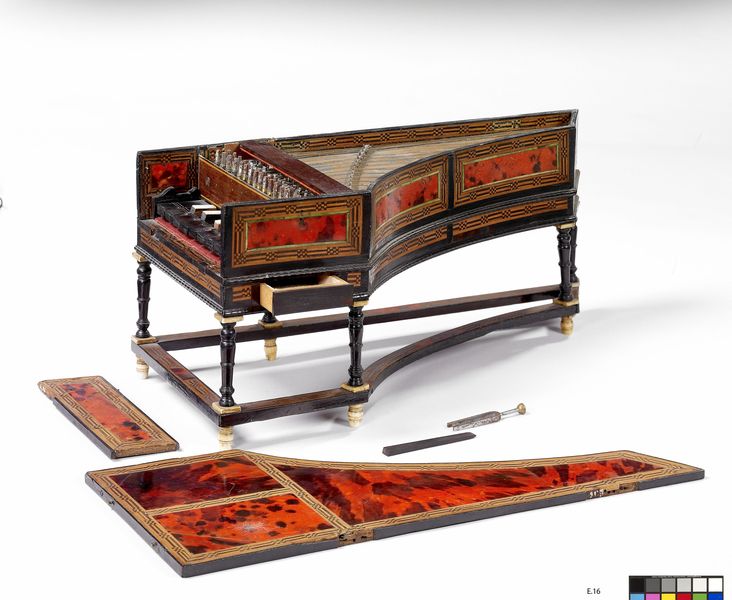 Clavecin miniature