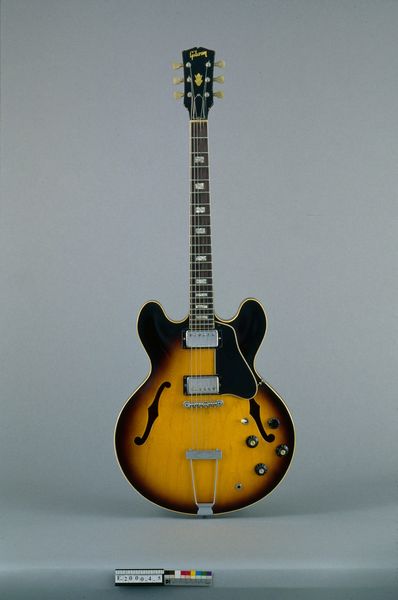 Guitare électrique modèle ES-335 TD