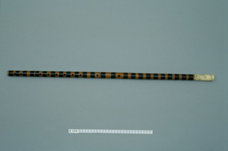 Flûte à embouchure latérale "di"
