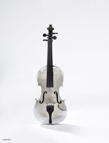 Violon métallique