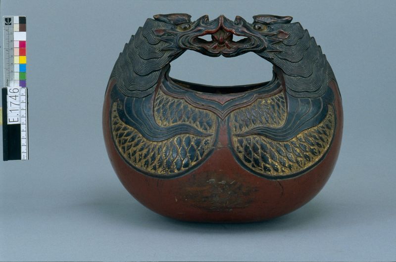 Tambour à fente "mokugyo"