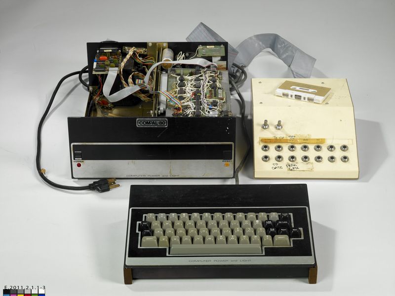 Boîte à rythme Linn programmable drum machine / sequencer - Unité centrale