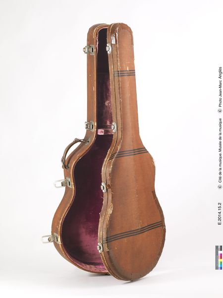 Étui d'origine de guitare acoustique arch-top