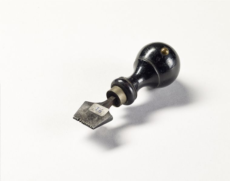 Outil à marquer au fer chaud