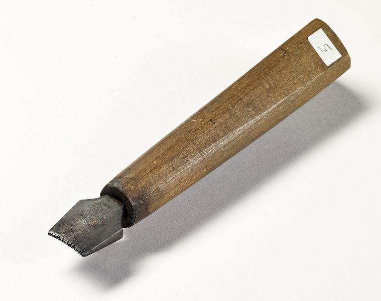 Outil à marquer au fer chaud