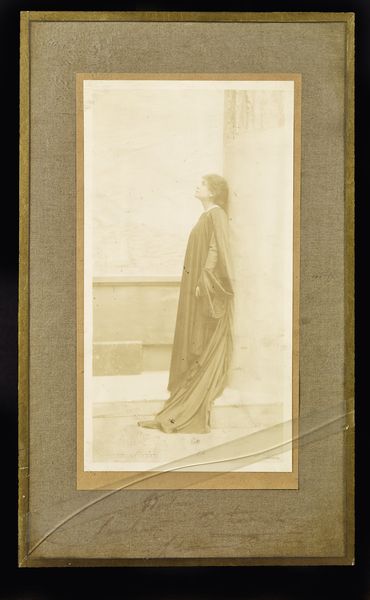 Portrait en pied d'Eleonora Duse (1859-1924) dans un rôle
