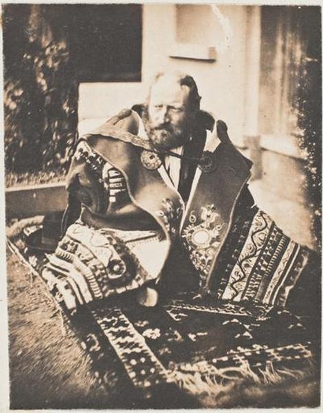 Sandor Téléki en costume de paysan hongrois